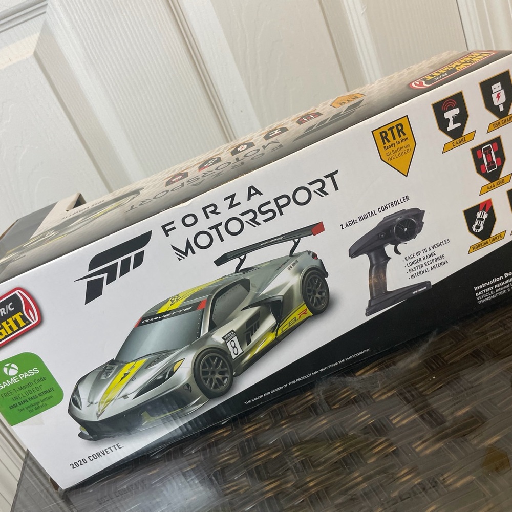 2020 Corvette RadioControl Car C8-RC USB Forza Motorsport Racing Collectible - Picture 12 of 16